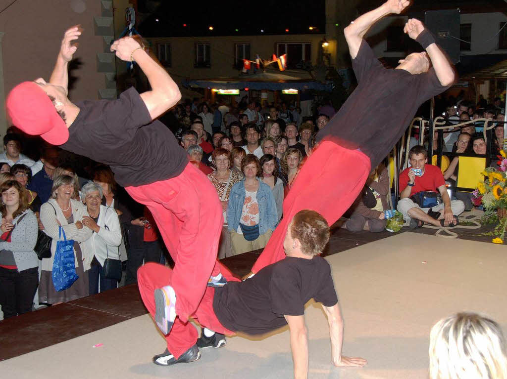 Die Breakdance-Gruppe „Outta Control“ begeisterte mit ihrer Mitternachtsshow das Publikum.