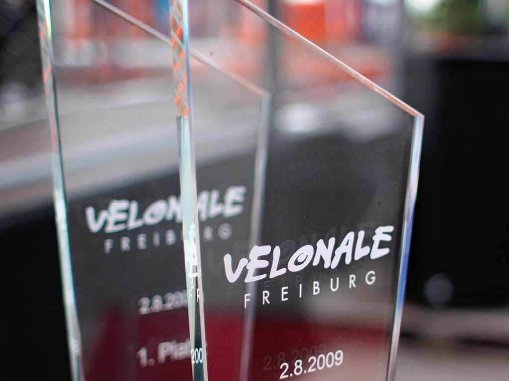Die Velonale in Freiburg: Gewinner, Spasportler, Trophen und Impressionen.