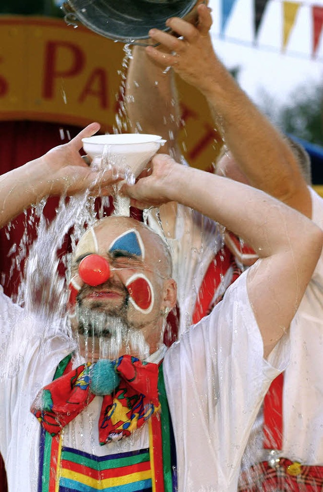 Eine Dusche &#8211; die gibt&#8217;s  ...n heien und an weniger heien Tagen.   | Foto: REIN