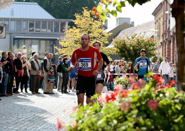 Auch in den  nchsten Jahren wird es den Lahrer Stadtlauf geben.  | Foto: Peter Aukthun-Grmer