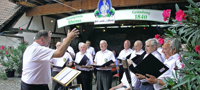 Der Gesangverein Rhenus gefiel  mit seinem Repertoire.   | Foto: Sedlak