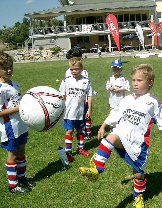 Voller Enthusiasmus waren Kinder und J...p auf dem Wolterdinger Sportgeln-de.   | Foto: Reichart