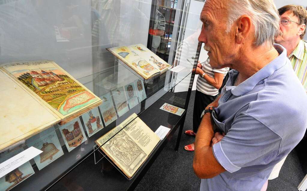 Die BZ-Ferienaktion zu Besuch in der Unibibliothek Freiburg.