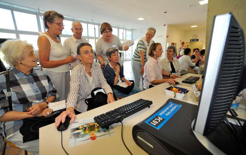 Die BZ-Ferienaktion zu Besuch in der Unibibliothek Freiburg.