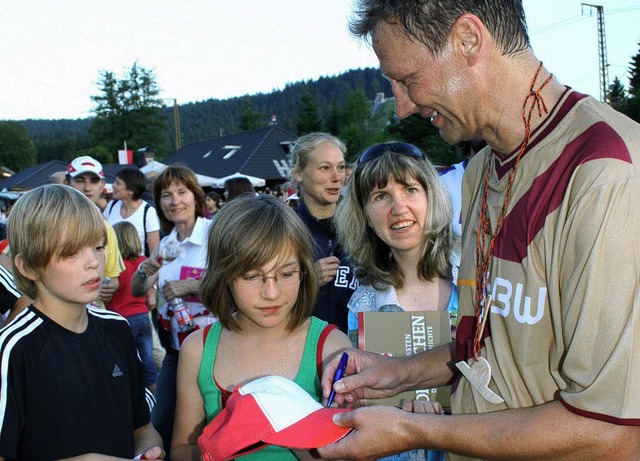 Hei begehrt wie in frheren Zeiten wa... Fuball-Weltmeister 1990 in Italien.   | Foto: Dieter Maurer