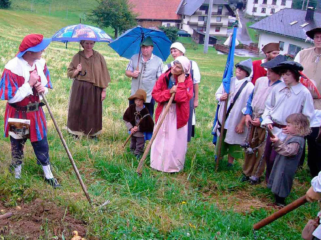 Bei der Erlebnistour Mittelalter begaben sich die Besucher in die Zeit des legendren Bauernhauptmanns Hans Mller