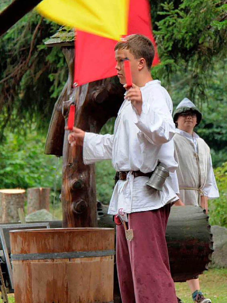 Bei der Erlebnistour Mittelalter begaben sich die Besucher in die Zeit des legendren Bauernhauptmanns Hans Mller