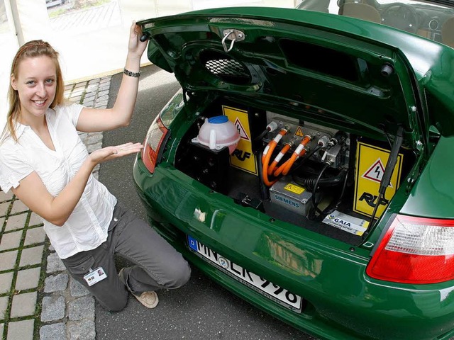 Auch Porsche gebt mit Elektroantrieb ab.  | Foto: dpa