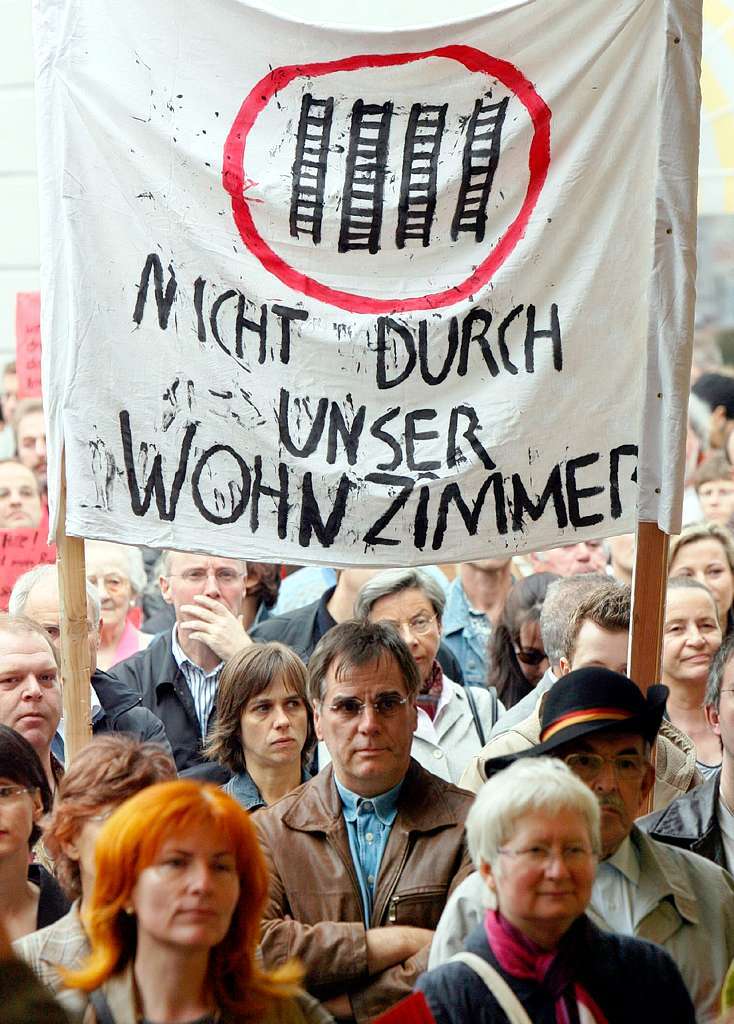 Die erste Demo gegen den Ausbau in Offenburg 2006.