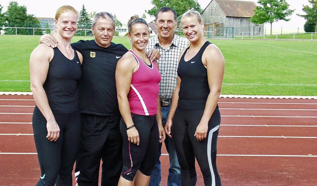 Die Hammerwerferinnen Betty Heidler, K... von  Ottmar Heiler vom TB Lffingen.   | Foto: OH