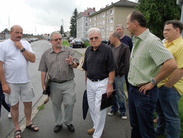 Alles startklar frs Trottoirfest: Vor...her beim rundgang in der Gterstrae.   | Foto: Pascal Waldszus