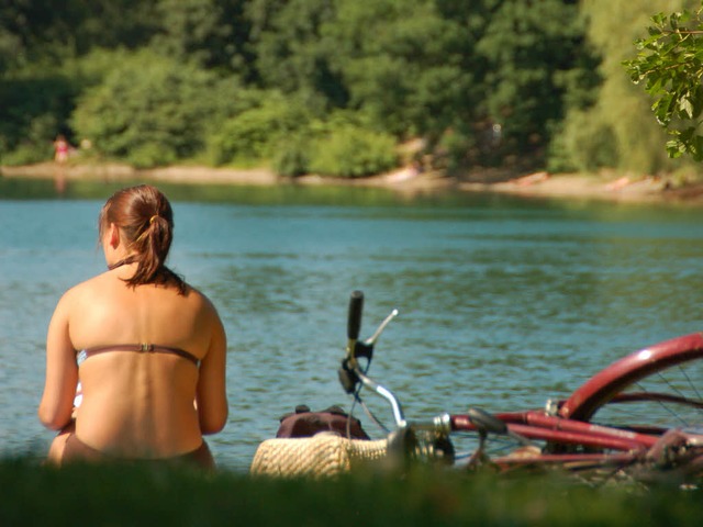 Am Dietenbachsee verursachen Entenpara... vermehrt Hautausschlge bei Menschen.  | Foto: Andrea Schiffner