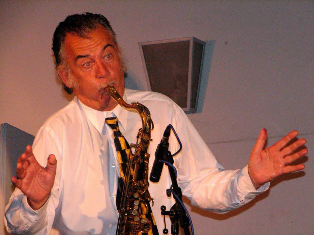<Bildtext>Selbst freihndig beherrschte Special Guest John Defferary sein Saxophon. </Bildtext>