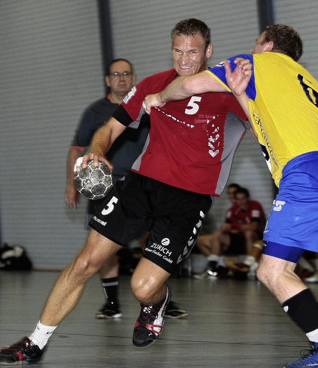 Handball 2009TUS Altenheim vs. KonstanzMario Batt (TUS Altenheim #5)  | Foto: Peter Aukthun-Grmer
