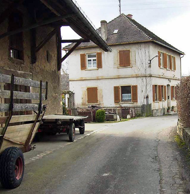 Wintersweilers altes Schulhaus vor der...n, heute gehrt das Haus Dieter Staedt  | Foto: Privat