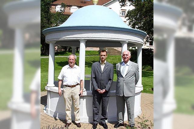 Pavillon als neues Zentrum des Parks