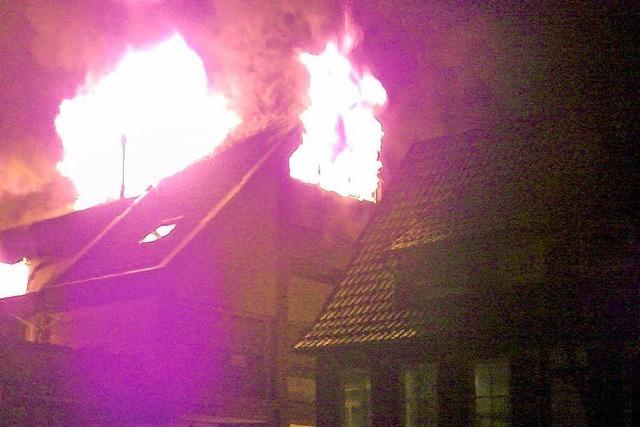 Feuer im Obdachlosenheim: War es Brandstiftung?