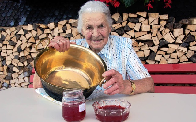 <Bildtext>85 Jahre alt Martha Rees aus...Konfitre und Gelee kocht. </Bildtext>  | Foto: Karin Maier