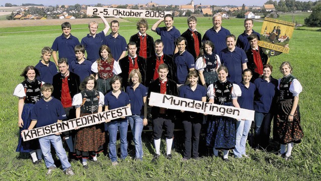 Die Landjugend Mundelfingen bereitet s...Oktober in Mundelfingen stattfindet.    | Foto: Roland Sigwart