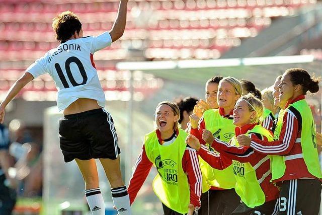 DFB-Frauen schlagen Norwegen deutlich