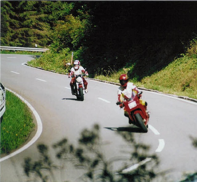Viele Motorradfahrer machen die kurven...strecke&#8220;, klagen Prger Brger.   | Foto: Privat