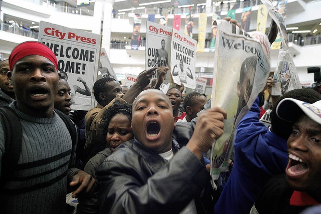 Empfang einer Heldin: Caster Semenyas ... wurde zur politischen Demonstration.   | Foto: AFP