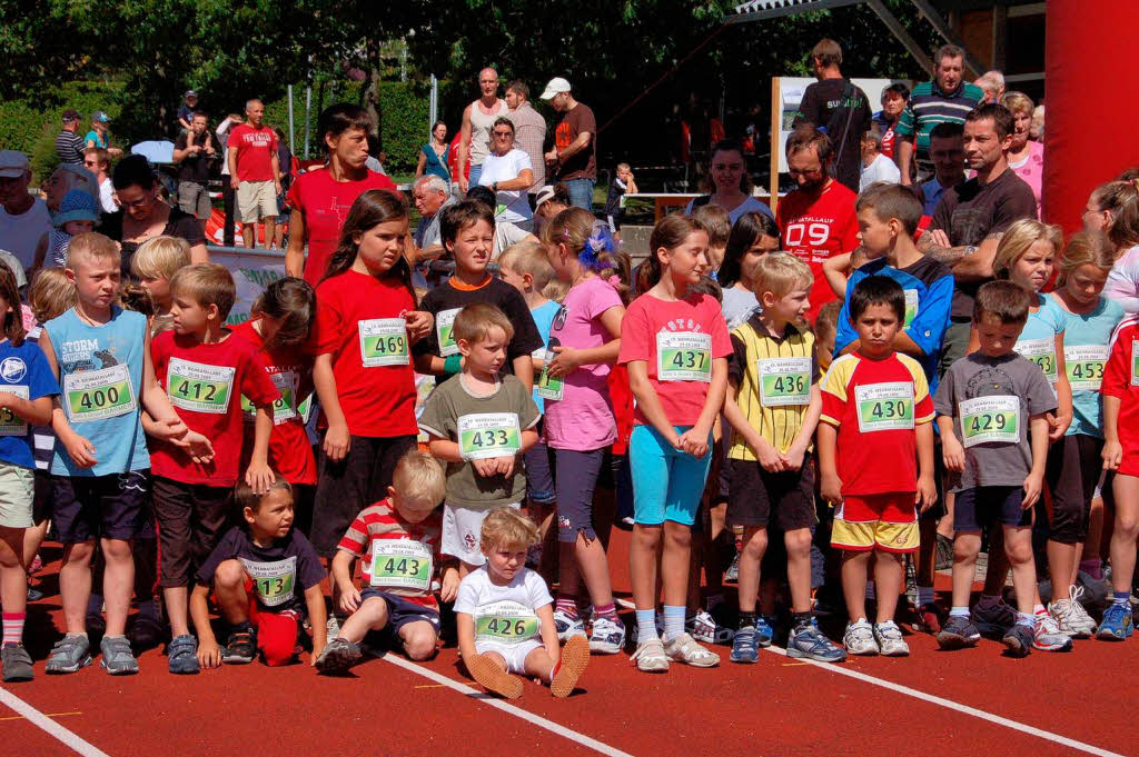 vor dem Startschuss fr den Kinderlauf