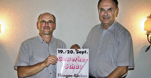 <Bildtext>Uwe Claassen (links),   und ... Gewerbeschau im September.</Bildtext>  | Foto: Reinhard Cremer