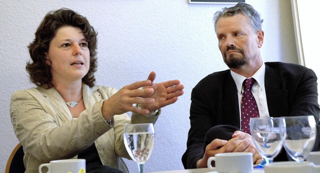 SPD-Landesvorsitzende Ute Vogt und Staatssekretr Gernot Erler  | Foto: Lucia reck