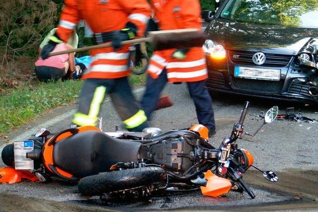Motorradfahrer schwer verletzt