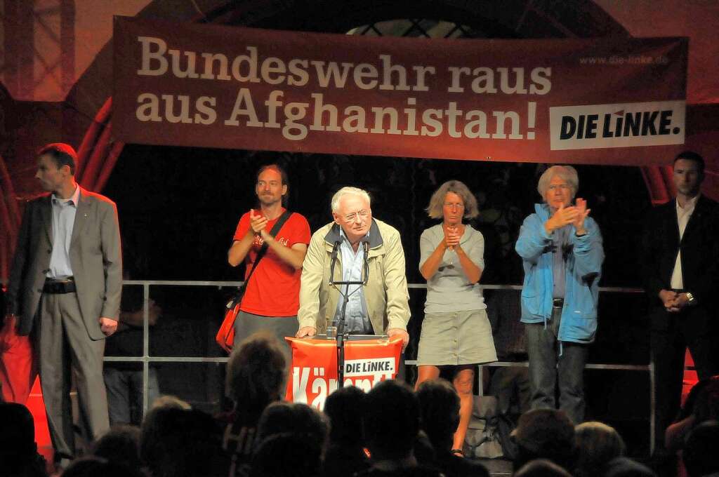 Oskar Lafontaine auf Wahlkampftour in Freiburg.