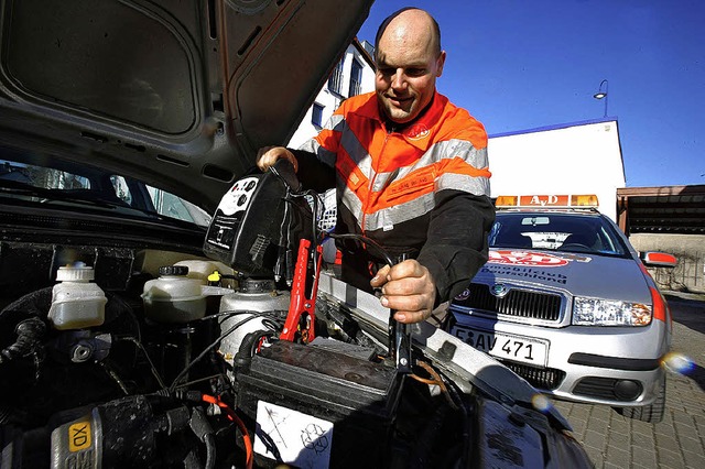 Arme  Autobatterie: Immer mehr technis...braucher wollen ihre Energie nutzen.    | Foto: marcus fhrer/dpa