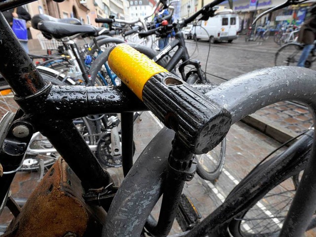 Ein Fahrradschloss reicht nicht immer aus, um vor Dieben zu schtzen.  | Foto: Ingo Schneider