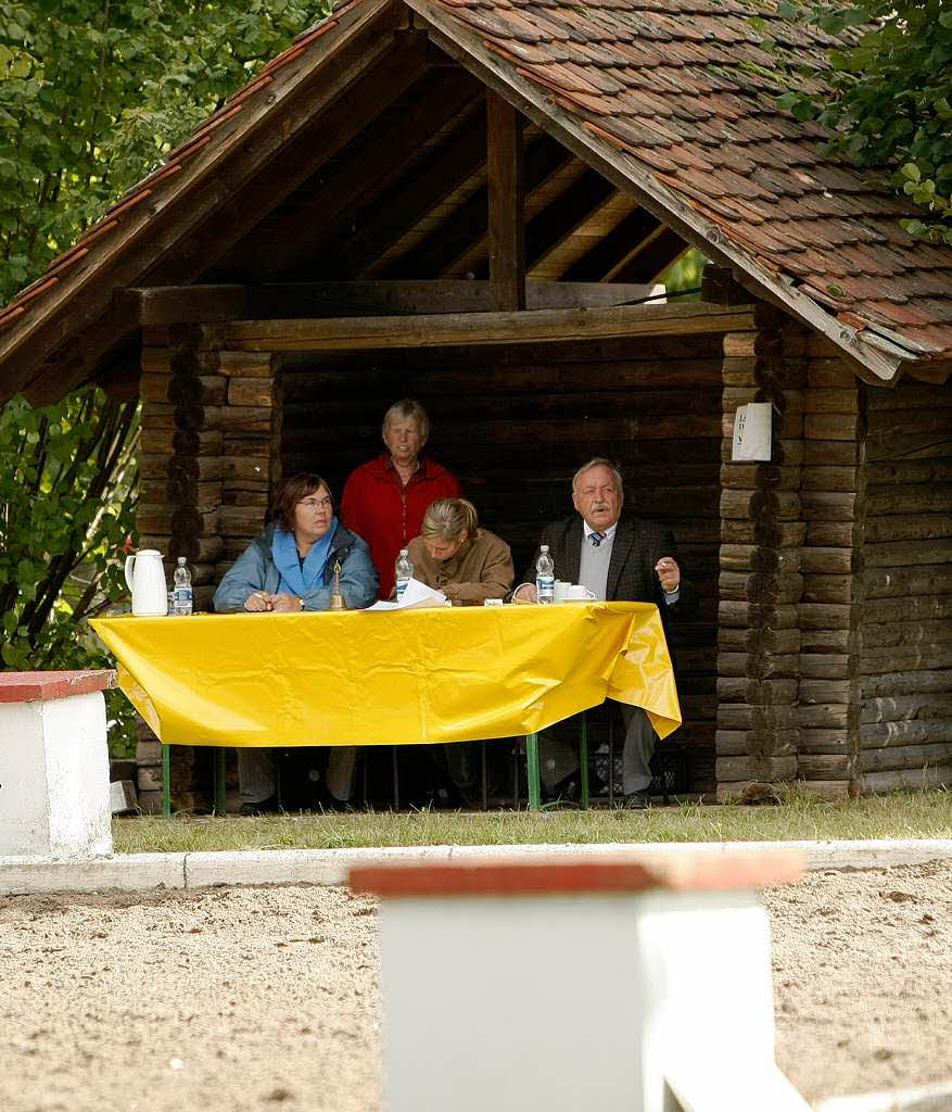 Impressionen vom Landesjugendreitturnier in Meienheim.