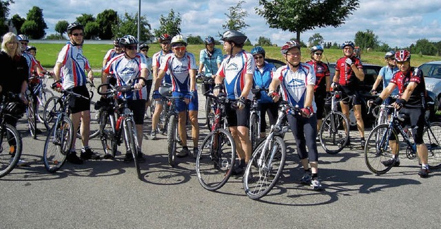 Mit einer gemeinsamen Abschlussfahrt b...hten-Radler ihre diesjhrige Radsaison  | Foto: Karla Scherer