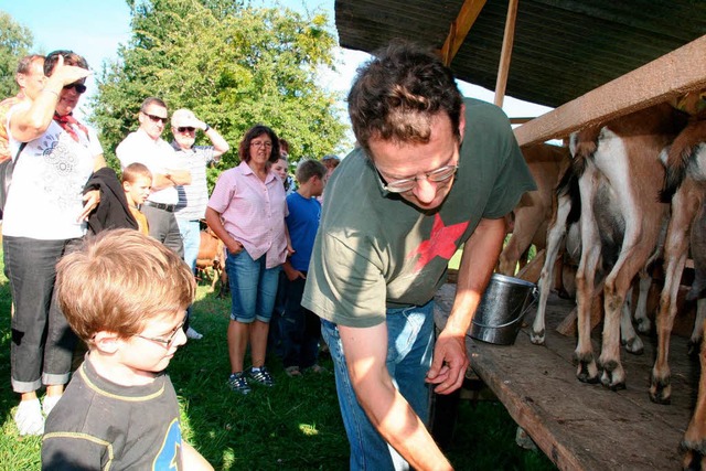 Gro war das Interesse an der Ziegenzucht von Stefan Ruo.  | Foto: Marlies Jung-Knoblich