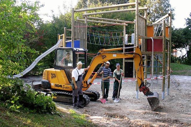 Spielplatz ist fast fertig