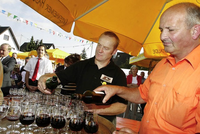 Es wird eingeschenkt: Am Wochenende wu...ppenheim das 57.  Weinfest gefeiert.    | Foto: Heidi Fssel