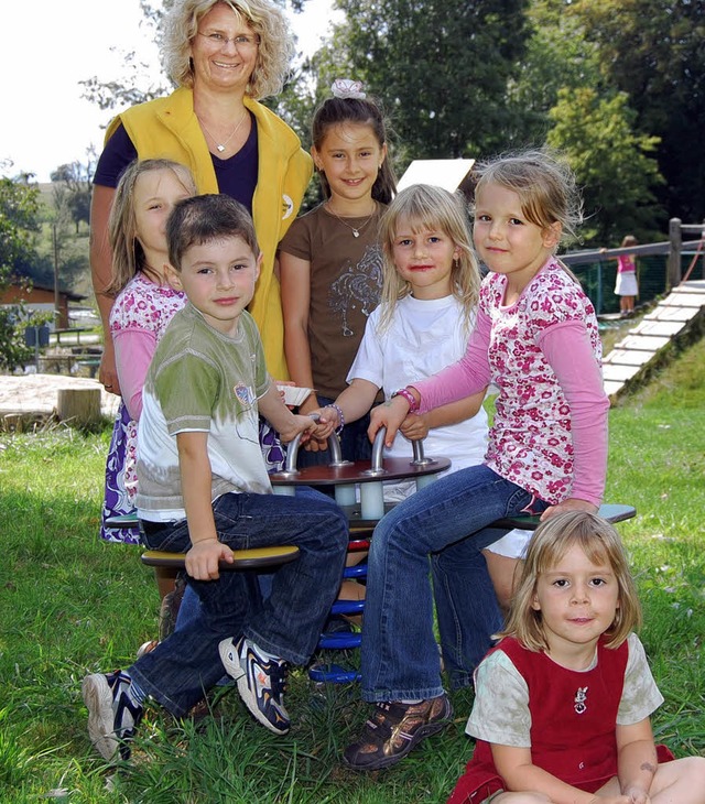 Die  Wippe fr den Spielplatz bergab vom Ehrenamt  Eveline Zimmermann.    | Foto: Melanie Dramac