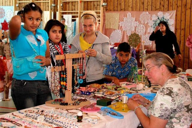 Neun Vereine verwhnen Gste beim Budenfest