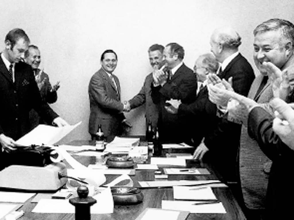 1969: Gratulation zur ersten Wiederwahl.