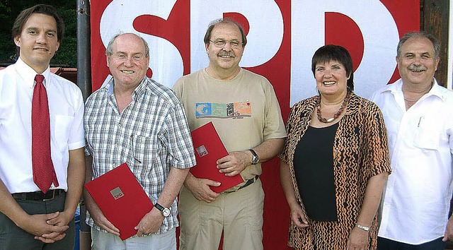 Zwei aktive Kommunalpolitiker wurden b...vereinsvorsitzender Alfred Bartholom   | Foto: Roland Gutjahr