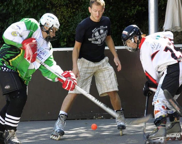 Beim Tag der offenen Tr im Hofgut Lil...G-Arena ein Streethockeyturnier statt.  | Foto: Christine Aniol