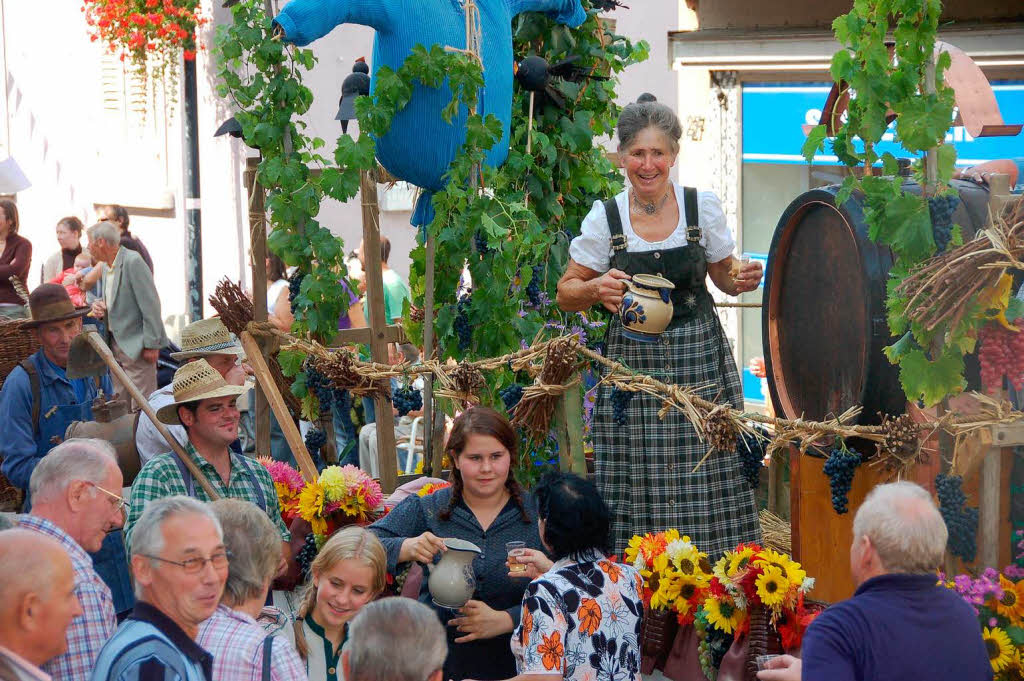 Ein Forum fr den Auggener Wein mit buntem Rahmenprogramm bot das 54. Winzerfest in Auggen. <?ZP?>
