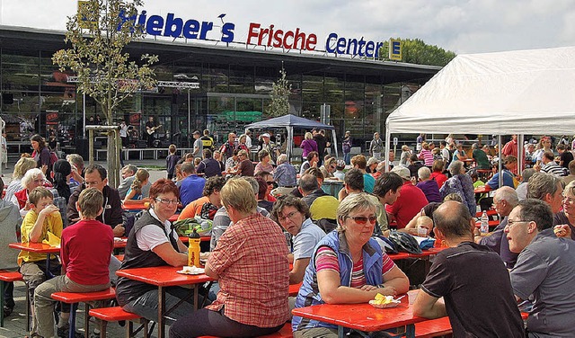 Gut besucht war der Festplatz  beim Hieber-Markt   | Foto: heinz vollmar