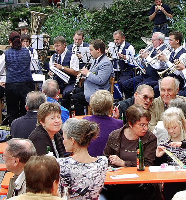 Der Musikverein Mrkt spielte zum Auftakt des Festes.   | Foto: Sedlak