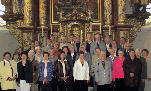 <Bildtext>Der Kirchenchor Friedenweile...iele ehemalige Mitglieder</Bildtext>.   | Foto: Liane Schilling