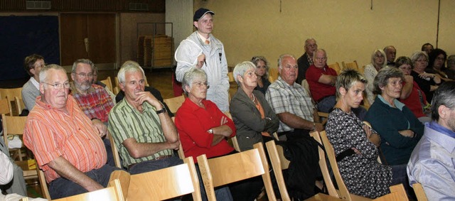 Nicht gerade stark besucht war die Br...mlung in Wiechs zum Thema Funkmastbau.  | Foto: Heiner Fabry