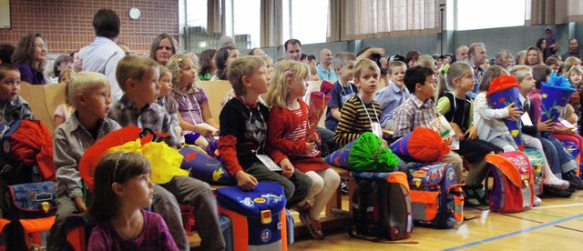 37 Erstkller wurden in der Festhalle...r Scheffelschule willkommen geheien.   | Foto: Hanna Vlkle