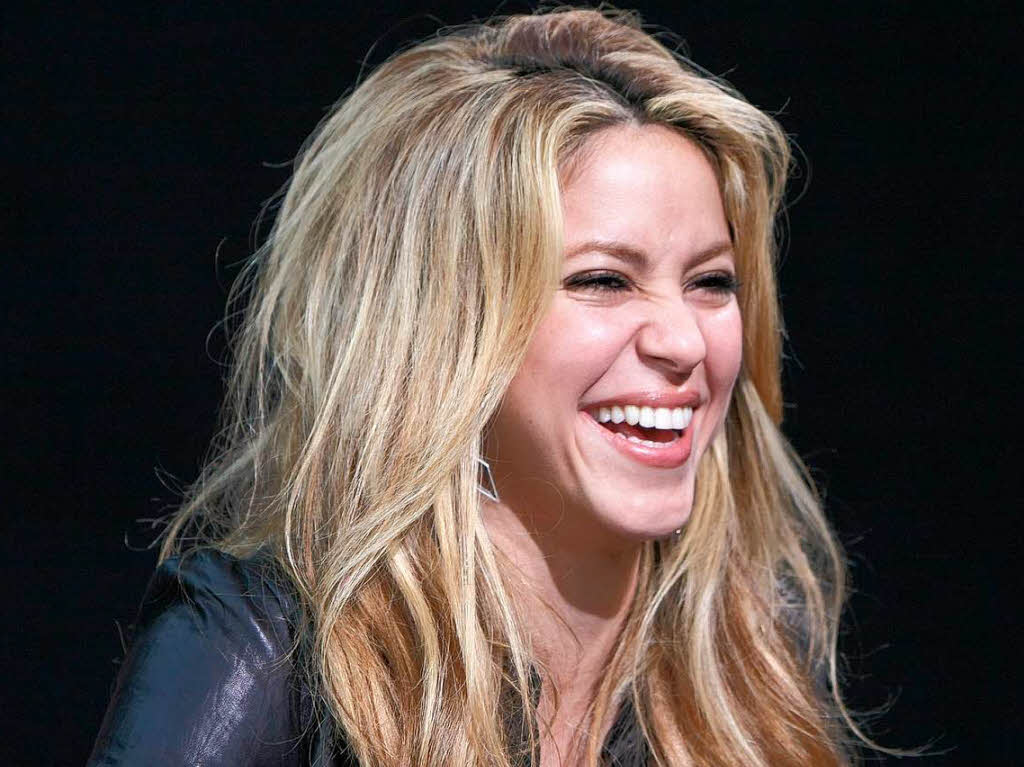 Shakira erklärte, welche Bedeutung ihre aktuelle Single She Wolf für sie hat. Shakira erklärte, welche Bedeutung ihre aktuelle Single She Wolf für sie hat.